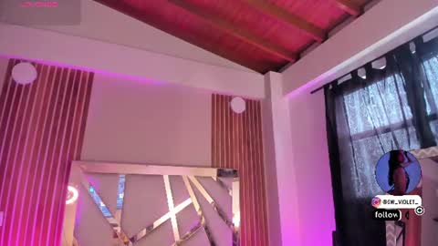 sweetviolet___ online show from June 15, 12:07 pm