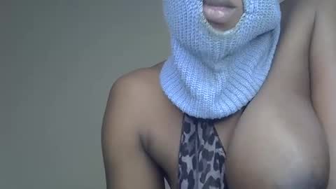 Snapshot of sweetvirgi25 chatting on February 26, 12:26 pm loving soul online show from February 26, 12:26 pm