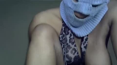 Snapshot of sweetvirgi25 chatting on February 27, 10:04 am loving soul online show from February 27, 10:04 am