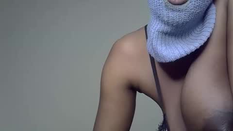 Snapshot of sweetvirgi25 chatting on March 7, 10:56 am loving soul online show from March 7, 10:56 am