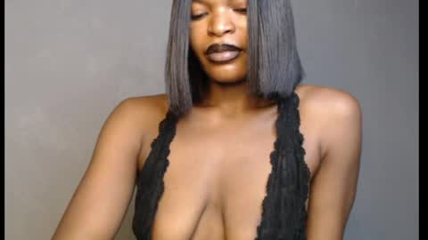 sweetxxboobsx online show from April 2, 9:40 am
