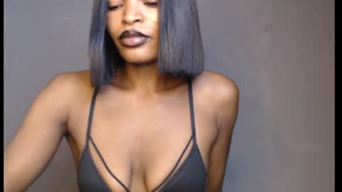 sweetxxboobsx online show from June 17, 8:28 am