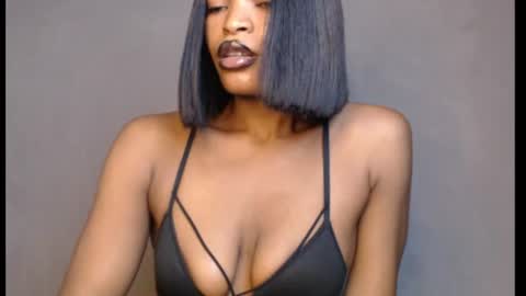 sweetxxboobsx online show from June 23, 8:12 am