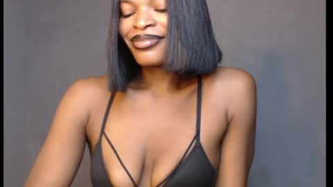 sweetxxboobsx online show from July 15, 8:19 am
