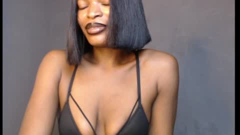 sweetxxboobsx online show from July 23, 8:01 am