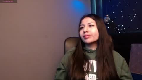 Ashley 3 online show from March 6, 11:25 am