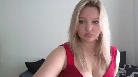 Snapshot of sweety_bettyyy chatting on July 10, 4:06 am Betty online show from July 10, 4:06 am
