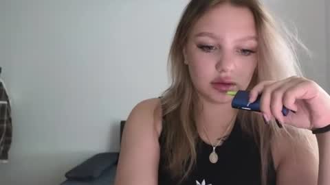 Snapshot of sweety_bettyyy chatting on August 3, 11:05 am Betty online show from August 3, 11:05 am