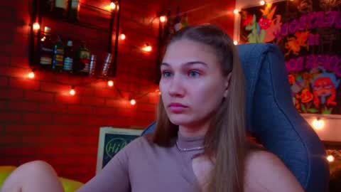 Emily online show from May 8, 5:46 am