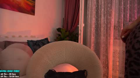 Snapshot of sweety_rinushka_ chatting on January 8, 3:17 pm Katerina online show from January 8, 3:17 pm