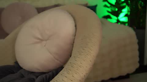 Snapshot of sweety_rinushka_ chatting on January 26, 7:52 pm Katerina online show from January 26, 7:52 pm