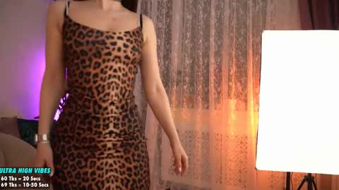 Snapshot of sweety_rinushka_ chatting on February 16, 5:37 pm Katerina online show from February 16, 5:37 pm