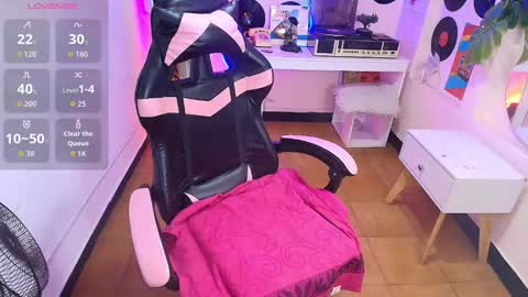 Emma online show from January 16, 7:29 pm