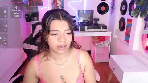 Emma online show from June 8, 7:47 pm