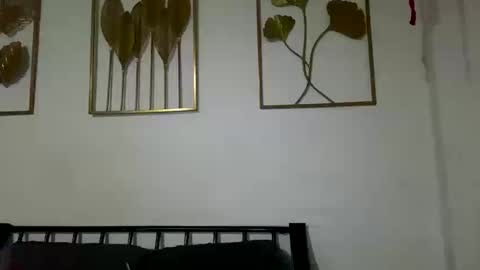 Snapshot of sweetyasian_ chatting on December 18, 4:35 pm stacey online show from December 18, 4:35 pm