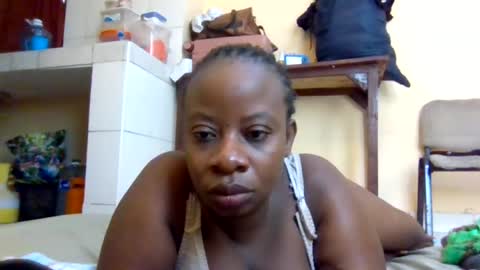 Snapshot of sweetyass25 chatting on July 9, 6:50 am sweetyass25 online show from July 9, 6:50 am