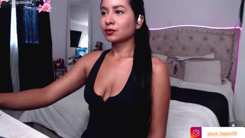 yaya online show from March 30, 6:42 pm