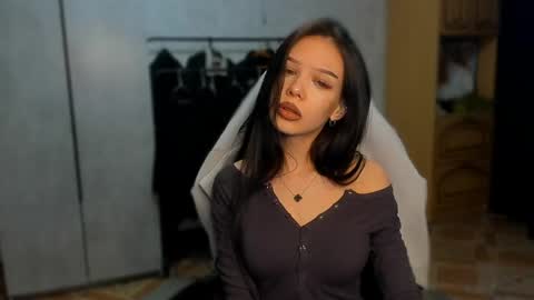 Snapshot of sweetydeviliya chatting on May 15, 2:35 pm sweetydeviliya online show from May 15, 2:35 pm