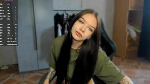 Snapshot of sweetydeviliya chatting on June 10, 7:51 am sweetydeviliya online show from June 10, 7:51 am