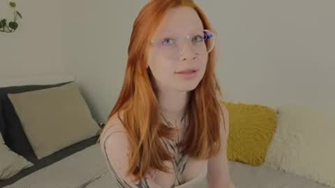 Snapshot of sweetykitty_x chatting on July 28, 12:48 pm Jenny give it a sub online show from July 28, 12:48 pm