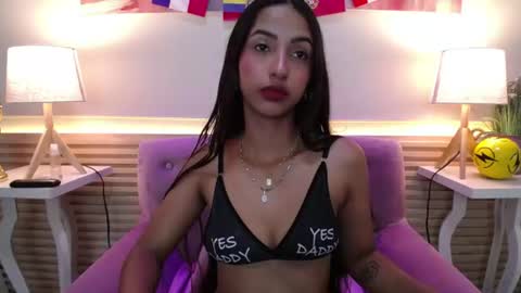 Snapshot of sweetylally chatting on July 16, 12:00 pm LAURA online show from July 16, 12:00 pm