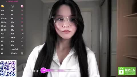 Snapshot of sweetyoops chatting on October 22, 6:07 pm Astrid online show from October 22, 6:07 pm