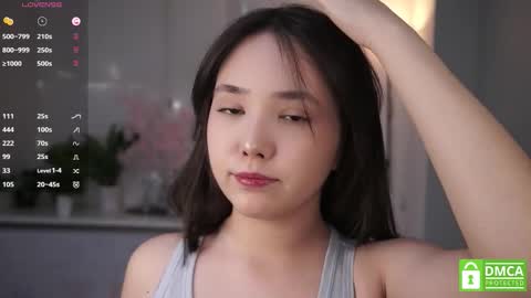 Snapshot of sweetyoops chatting on November 21, 5:17 am Astrid online show from November 21, 5:17 am