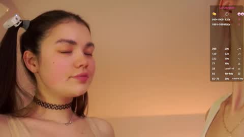 Snapshot of sweetyoops chatting on May 31, 6:31 am Astrid online show from May 31, 6:31 am