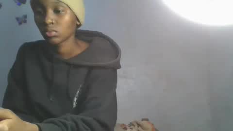 sweetypussy01 online show from October 18, 7:03 pm