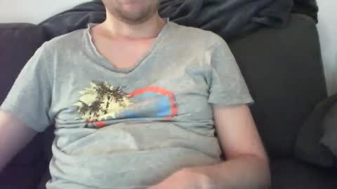 M online show from February 21, 6:15 pm