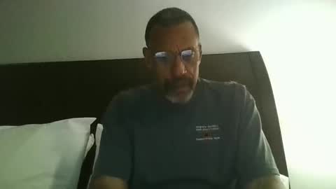 Snapshot of swimmerbod2495 chatting on March 22, 4:38 am swimmerbod2495 online show from March 22, 4:38 am