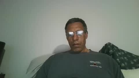 swimmerbod2495 online show from May 11, 1:22 am