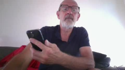 Snapshot of swimmi70 chatting on July 23, 6:00 am swimmi70 online show from July 23, 6:00 am