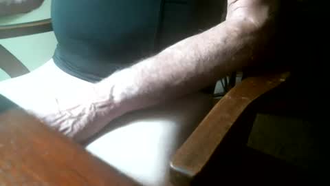 Snapshot of swizzle__stick chatting on July 14, 9:47 am will jeffers online show from July 14, 9:47 am