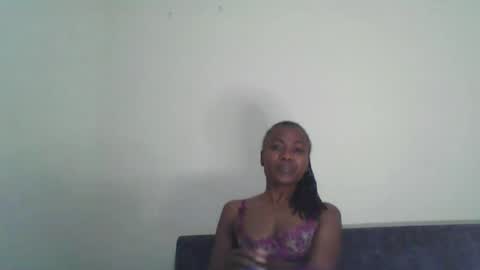 Snapshot of swtebony1 chatting on December 26, 10:41 pm ALICIA online show from December 26, 10:41 pm