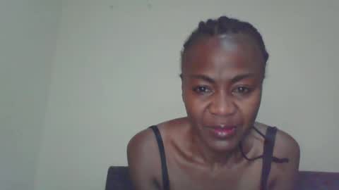 Snapshot of swtebony1 chatting on October 6, 10:07 pm ALICIA online show from October 6, 10:07 pm