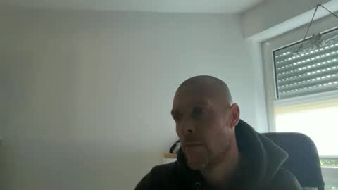 Snapshot of sx1904 chatting on October 1, 11:38 am sx1904 online show from October 1, 11:38 am