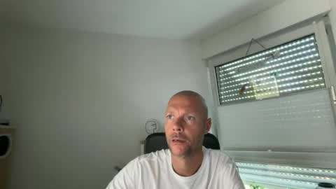 Snapshot of sx1904 chatting on July 17, 11:39 am sx1904 online show from July 17, 11:39 am
