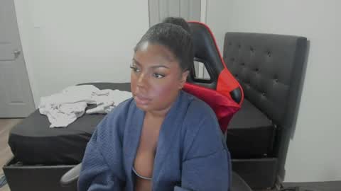 Snapshot of sxamleuy chatting on June 20, 5:32 am sxamleuy online show from June 20, 5:32 am