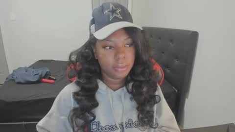 Snapshot of sxamleuy chatting on July 9, 4:38 am sxamleuy online show from July 9, 4:38 am