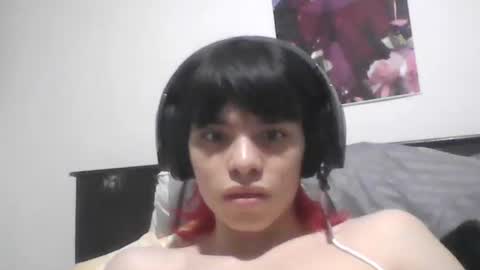 sylasfrost online show from December 15, 7:12 am