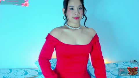 Snapshot of sylphy17 chatting on January 3, 10:51 pm sylphy17 online show from January 3, 10:51 pm
