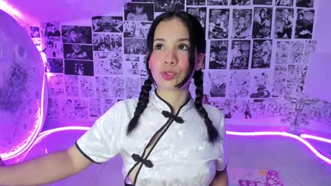 Snapshot of sylphy17 chatting on September 11, 4:12 am sylphy17 online show from September 11, 4:12 am