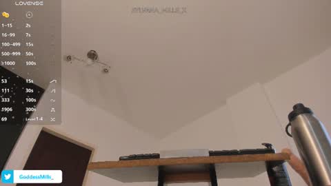 Snapshot of sylvana_mills_x chatting on June 20, 10:45 pm Sylvana online show from June 20, 10:45 pm