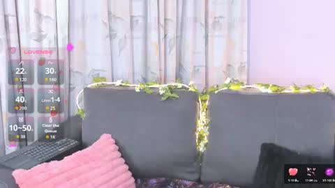    online show from July 4, 12:22 pm