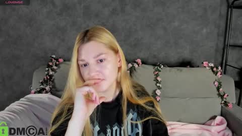 Snapshot of sylvia_ortiz chatting on November 9, 1:04 am Sylvia online show from November 9, 1:04 am