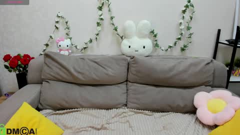 Sylvia online show from May 1, 1:10 am