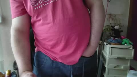 Snapshot of sympon1e chatting on May 7, 2:22 pm sympon1e online show from May 7, 2:22 pm