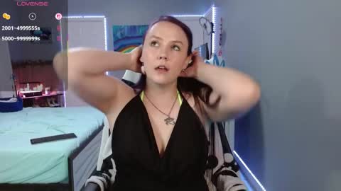 Snapshot of syndica chatting on May 21, 12:17 am Jennah online show from May 21, 12:17 am