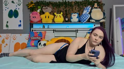 Jennah online show from June 9, 11:05 pm